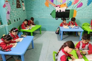 کلاس‌های مهد خلاقیت فرهنگسرای شهید صادق امامی: فضایی شاد برای پرورش خلاقیت کودکان