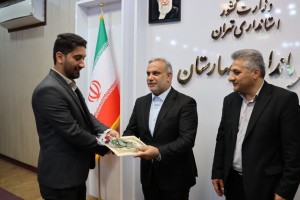 روابط عمومی شهرداری و شورای اسلامی صالحیه به عنوان روابط عمومی برتر شهرستان بهارستان برگزیده شد