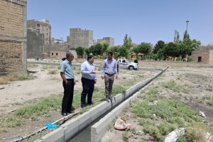 بازدید میدانی شهردار صالحیه از کانال فاضلاب محله میلان  