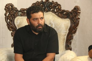 دیدار شهردار صالحیه به همراه مسئولان شهرستان بهارستان با خانواده داغدار یسنا جلالی در تجلیل از اقدام ایثارگرانه اهدای عضو