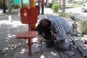 تعویض و نصب ست‌های ورزشی در فاز اول و دوم بوستان نهج‌البلاغه