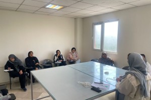 آموزش هنر جواهر دوزی در سرای بانوان شهرداری صالحیه با استقبال علاقه‌مندان برگزار شد
