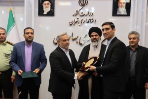 آیین تکریم و معارفه بخشدار گلستان برگزار شد