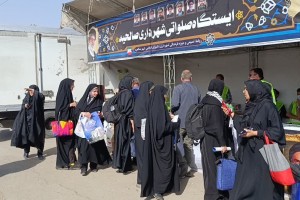  استقبال و پذیرایی شهرداری صالحیه از زائران و عزاداران امام خمینی(ره) در مرقد مطهر آن حضرت 
