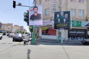 بیلبوردهای شهر صالحیه مزین به تمثال شهدای ایران و نماد اقتدار عملیات «وعده صادق 3»