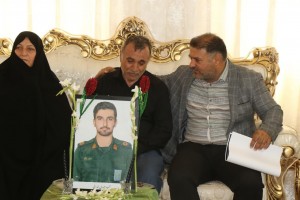 دیدار مسئولین شهر صالحیه و شهرستان بهارستان با خانواده شهید مهدی خدائی؛ هماهنگی برای برگزاری مراسم باشکوه تشییع پیکر مطهر آن شهید والامقام