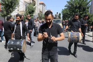 مراسم تشییع و تدفین شهید مدافع وطن "مهدی خدائی" در شهر صالحیه برگزار شد