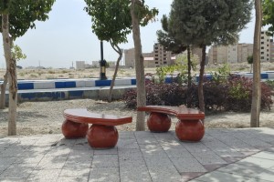  اجرای طرح رنگ‌آمیزی و شاداب‌سازی مبلمان پارکی بوستان نهج‌البلاغه