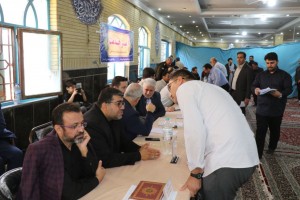 برگزاری میز خدمت ادارات شهرستان بهارستان با حضور شهردار صالحیه