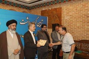 آیین تجلیل از خبرنگاران و فعالان رسانه‌ای شهرستان بهارستان در شهر صالحیه برگزار شد
