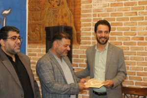 آیین تجلیل از خبرنگاران و فعالان رسانه‌ای شهرستان بهارستان در شهر صالحیه برگزار شد