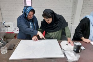 برگزاری کلاس‌های آموزش ساخت تابلوهای دکوراتیو در فرهنگسرای شهید صادق امامی  