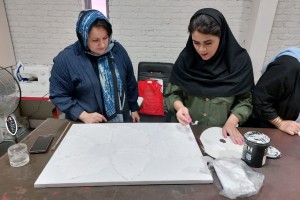 برگزاری کلاس‌های آموزش ساخت تابلوهای دکوراتیو در فرهنگسرای شهید صادق امامی  