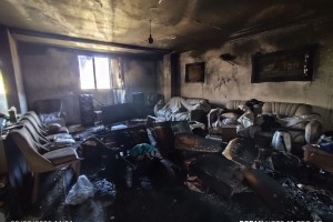 آتشنشانان صالحیه حریق ساختمان مسکونی در نگارستان 5 را مهار کردند  