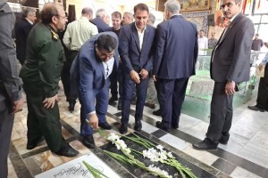تجدید میثاق مسئولان بهارستان با آرمان‌های شهدا در هفته دولت