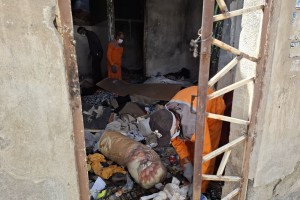 پلمپ واحد مسکونی متخلف به دلیل تخلفات زیست‌محیطی 