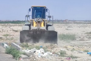 پاکسازی و جمع‌آوری نخاله‌های موجود در حاشیه کمربندی شهدای خدمت و شهید مهدی خدائی  