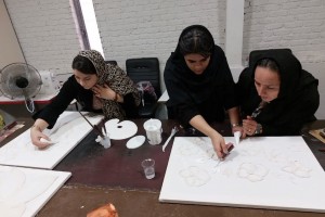 برگزاری کلاس‌های آموزش ساخت تابلوهای دکوراتیو در فرهنگسرای شهید صادق امامی  