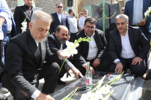 عطر گل و گلاب و زمزمه فاتحه؛ صالحیه در پنجشنبه هفته دفاع مقدس هم‌نفس با شهدا شد