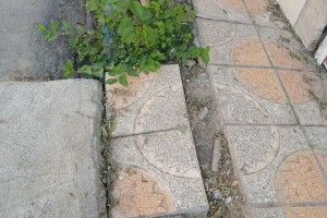 اجرای عملیات مرمت و بازسازی پیاده‌رو کوچه میلان 22