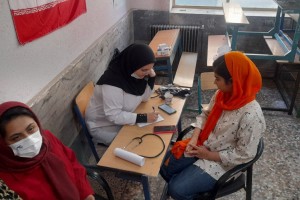 اردوی جهادی پزشکی با ارائه خدمات تخصصی رایگان در دبیرستان بصیرت صالحیه برگزار شد