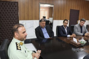 دیدار شهردار و شورای اسلامی شهر صالحیه با فرمانده انتظامی شهرستان بهارستان به مناسبت هفته نیروی انتظامی