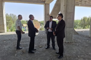 بازدید میدانی شهردار و شورای اسلامی صالحیه از پروژه‌های سالن اجلاس و مجتمع تجاری-ورزشی