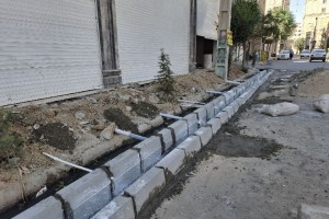 اجرای عملیات تخریب و نوسازی جداول خیابان ده‌متری بوستان