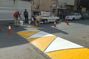 رنگ‌آمیزی سرعت‌گیرها و نصب علائم هشدار دهنده در معابر اصلی صالحیه