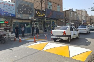 رنگ‌آمیزی سرعت‌گیرها و نصب علائم هشدار دهنده در معابر اصلی صالحیه