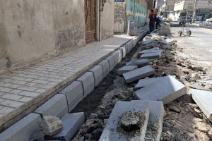 عملیات تخریب و بازسازی جداول فرسوده کوچه گلستان 17