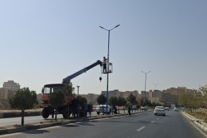 اجرای طرح رنگ‌آمیزی تیرهای روشنایی در بلوار شهید کشوری به‌منظور ارتقای جلوه شهری و افزایش ایمنی  