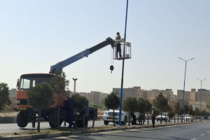اجرای طرح رنگ‌آمیزی تیرهای روشنایی در بلوار شهید کشوری به‌منظور ارتقای جلوه شهری و افزایش ایمنی  