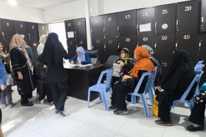 اجرای طرح رایگان بینایی‌سنجی کودکان همراه با خدمات سلامت مادران در پارک بانوان ریحانه  