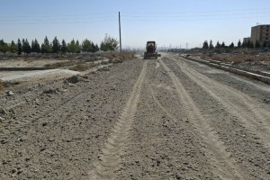 با هدف آماده‌سازی مسیر برای اجرای بتن غلتکی (RCC) انجام شد