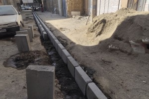 نوسازی جداول کوچه بوستان پنجم در دستور کار واحد عمران شهرداری صالحیه قرار گرفت