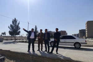 بازدید شهردار و اعضای شورای اسلامی شهر صالحیه از زمینی با کاربری ورزشی در خیابان 9 دی 