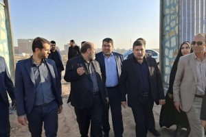 بازدید دادستان و رئیس دادگستری شهرستان بهارستان از پروژه مخزن آب در زمین 32 میلیاردی شهرداری صالحیه