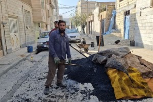 ترمیم نقاط فرسوده و لکه‌گیری آسفالت در کوچه بوستان هشتم آغاز شد  