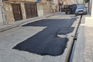 ترمیم نقاط فرسوده و لکه‌گیری آسفالت در کوچه بوستان هشتم آغاز شد  