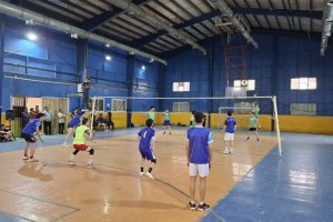 نبرد بلندقامتان شهر صالحیه؛ تیم «شهید باکری» قهرمان المپیاد والیبال دانش‌آموزی شد