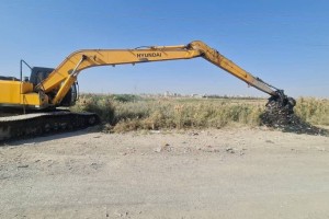 لایروبی کانال نواب در انتهای خیابان ولیعصر(عج)، گامی در تقویت نظام دفع آب‌های سطحی شهر