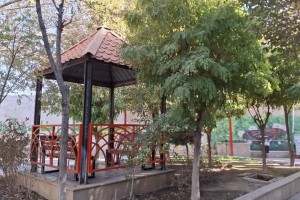 بازپیرایی و بازسازی کامل تجهیزات ورزشی و مبلمان پارک بانوان ریحانه