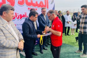  پایان ده روز شور و نشاط ورزشی؛ تیم «آرمان» فاتح المپیاد دانش‌آموزی فوتبال صالحیه شد