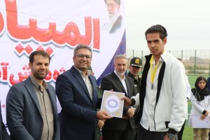  پایان ده روز شور و نشاط ورزشی؛ تیم «آرمان» فاتح المپیاد دانش‌آموزی فوتبال صالحیه شد