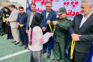  پایان ده روز شور و نشاط ورزشی؛ تیم «آرمان» فاتح المپیاد دانش‌آموزی فوتبال صالحیه شد