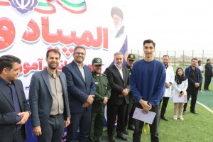  پایان ده روز شور و نشاط ورزشی؛ تیم «آرمان» فاتح المپیاد دانش‌آموزی فوتبال صالحیه شد