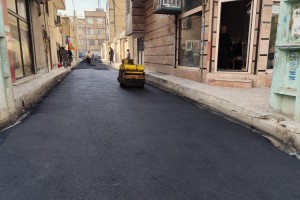  روکش آسفالت کوچه میلان 11 با موفقیت اجرا شد