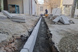  آغاز عملیات ترمیم جداول در کوچه فروردین یکم