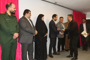  تقدیر از پرچمداران جهاد و خدمت؛ آیین تجلیل از بسیجیان نمونه شهر صالحیه برگزار شد